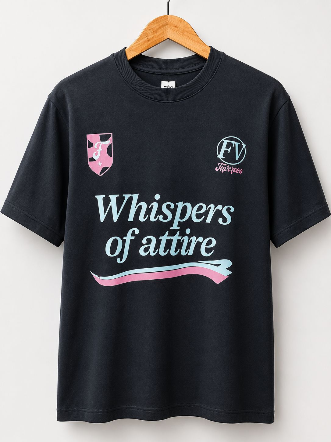 T-Shirt Feminina Oversized - Whispers